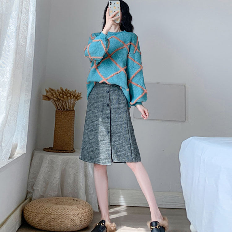 Large size women"s autumn and winter new style belly covering, age reduction, slim skirt, fat sister sweater two piece suit